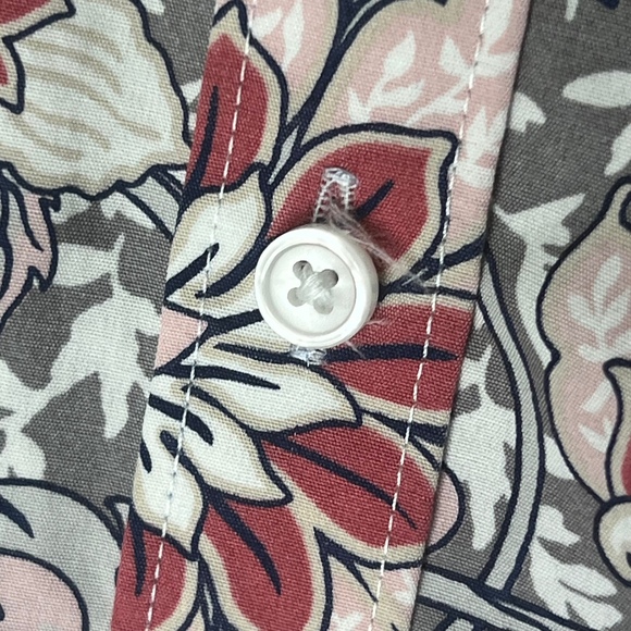 Lands' End Floral Button Up Shirt No Iron Supima Cotton Top Gray Pink 14T Tall - Picture 4 of 13